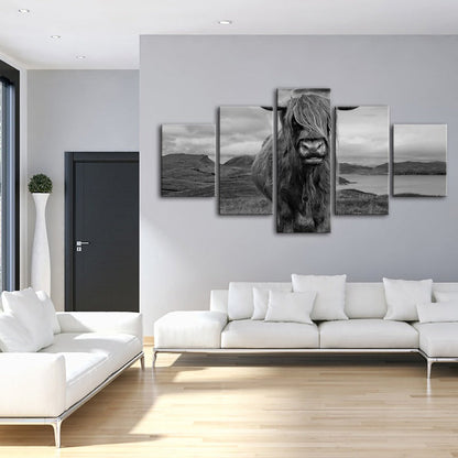 Charming 5-Piece Canvas Art Set Featuring Majestic Cows