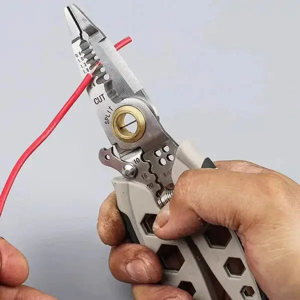 Versatile Wire Cutting Tool for Home and Professional Use