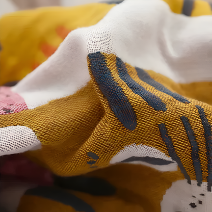 Cozy Cat-Inspired Reversible Cotton Blanket for Kids