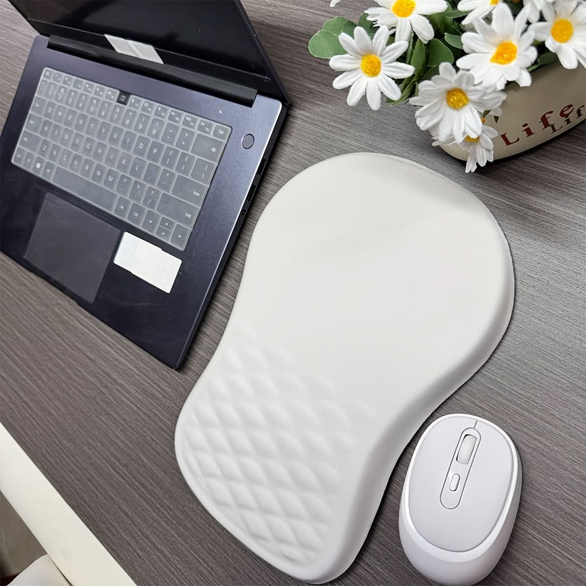 Ergonomic Mouse Pad for Wrist Support