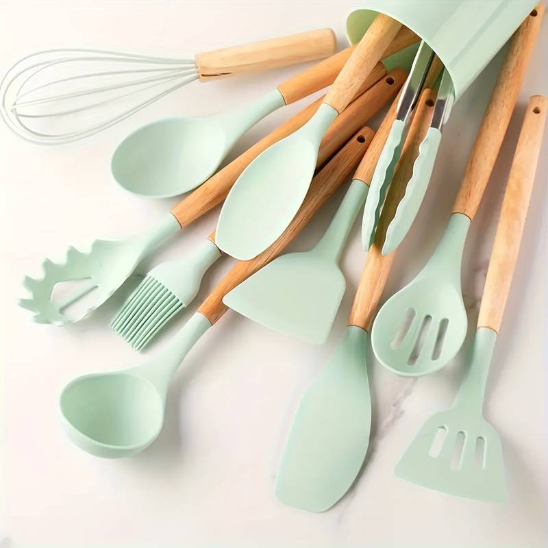 Set of 12 Kitchen Tools and Utensils