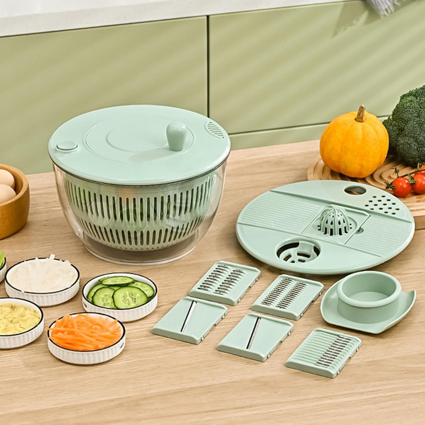 Versatile Salad Spinner with Multi-Cutting Inserts for Effortless Meal Prep