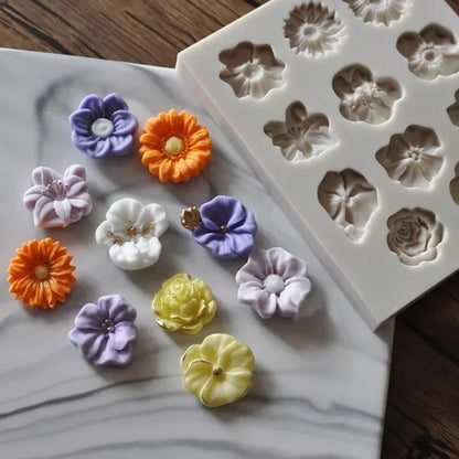 Silicone Mini Flower Molds - Sunflower & Rose Cake Decorating 11 cm