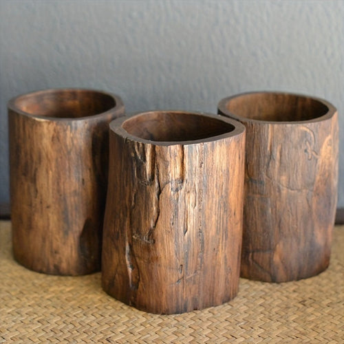 Handcrafted Wooden Desk Pen Holder – Natural and Distinctive Design