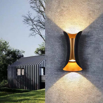 Modern Outdoor LED Wall Lamp for Garden and Corridor Lighting