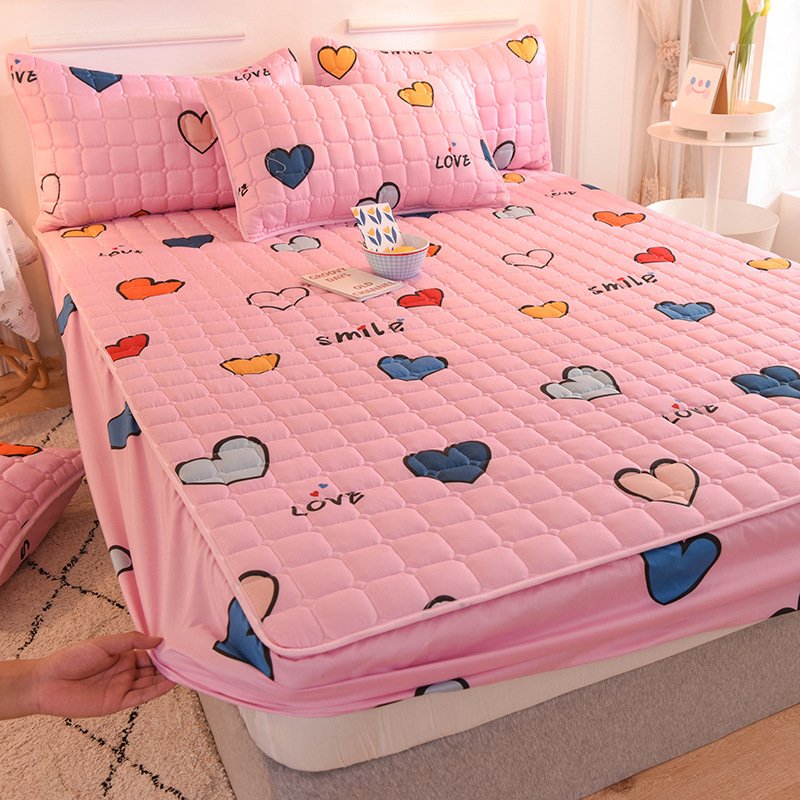 Breathable Silk Mattress Cover – Soft, Durable & Fitted for Comfort