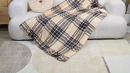 Flannel Patchwork Blanket with Floral Embroidery – Perfect for Sofa, Bed & Travel