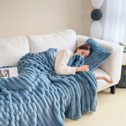 Cozy Blanket for Cold Winter Evenings - Warmth and Comfort