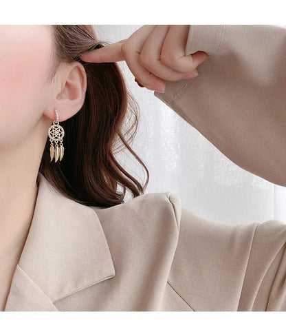 Golden Dreamcatcher Earrings for Effortless Elegance