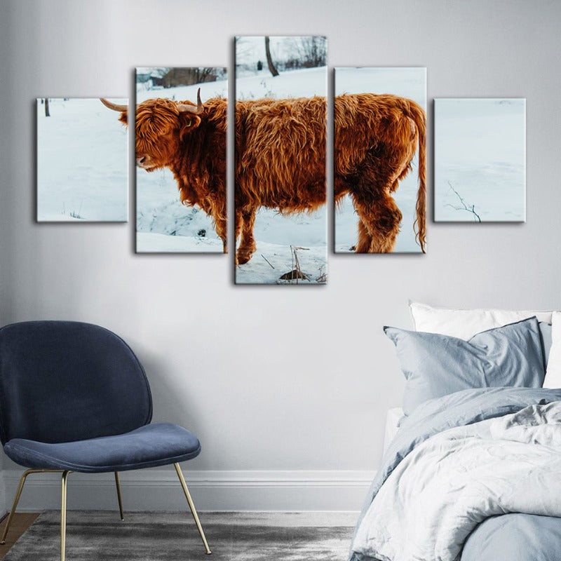 Vibrant 5-Piece Canvas Art Featuring a Charming Cow