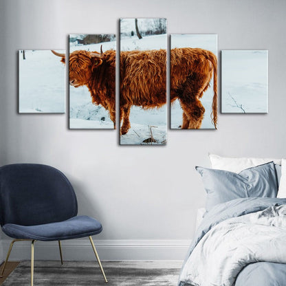 Vibrant 5-Piece Canvas Art Featuring a Charming Cow