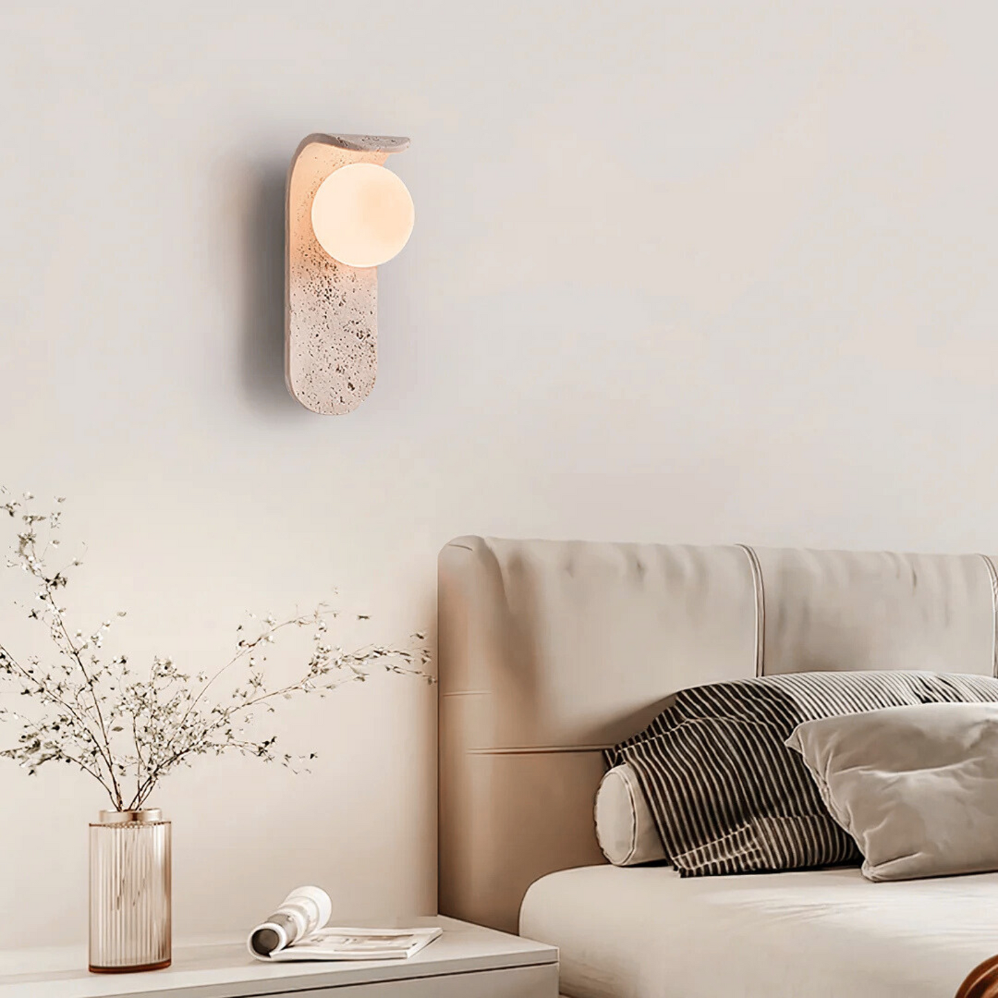 Natural Elegance Wall Lamp in Travertine – Warm Design Accent