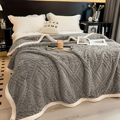 Luxurious Velvet Sherpa Blanket for Year-Round Comfort