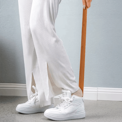 Magnetic Wooden Shoe Horn for Easy Footwear Access