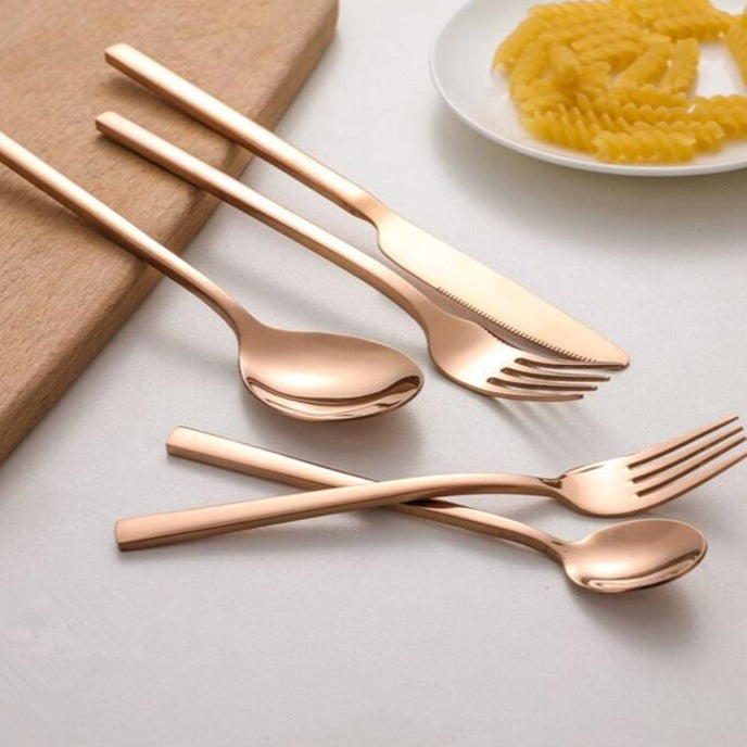 30-Piece Stainless Steel Cutlery Set for 6 – Modern and Dishwasher Safe
