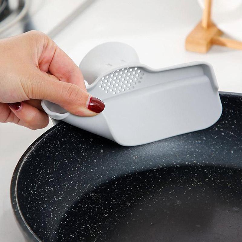 Buy One Get One Free | Round Funnel Duck Spout Pot