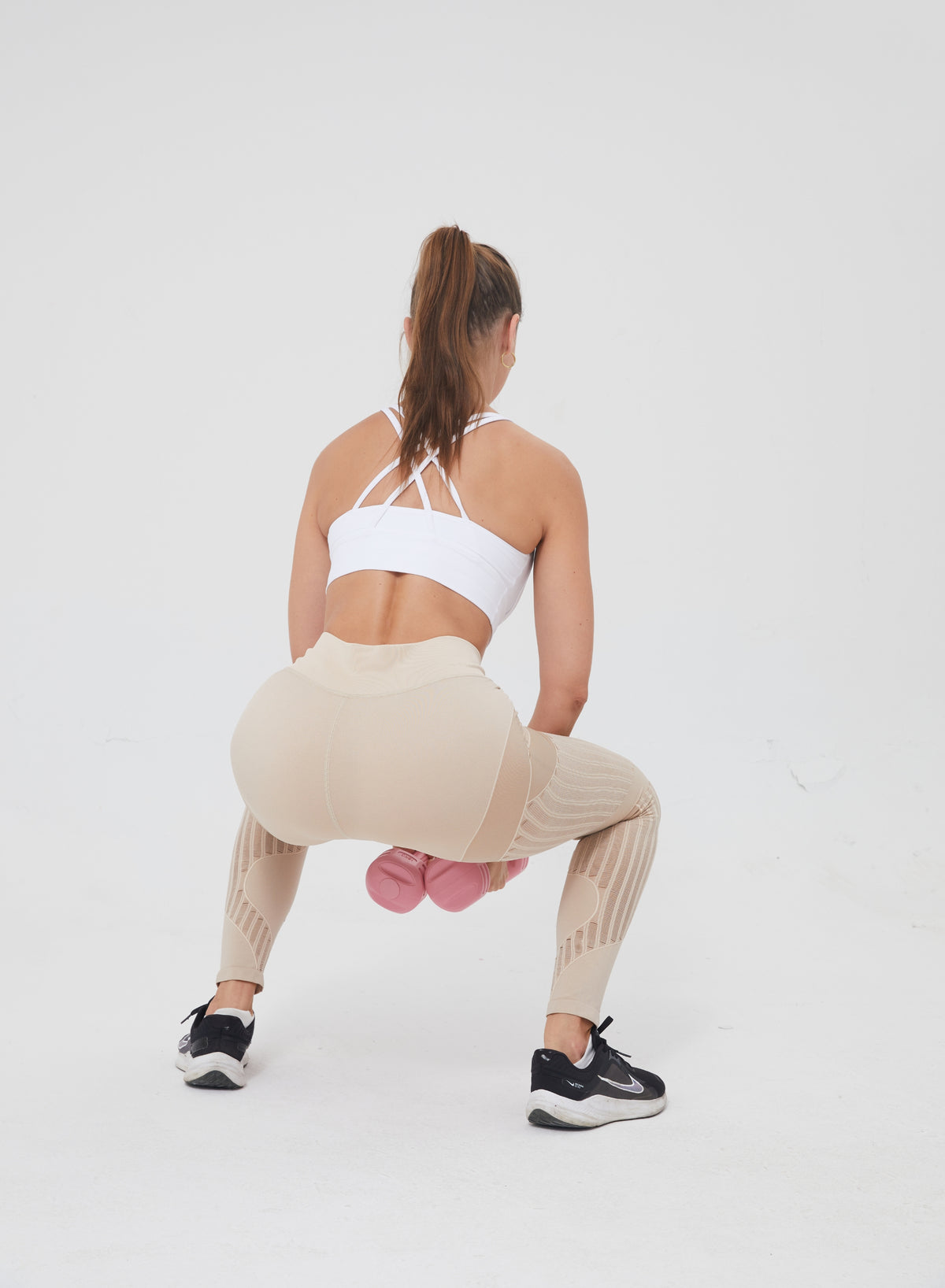 Sculpting Comfort Leggings for Smooth, Energized Legs