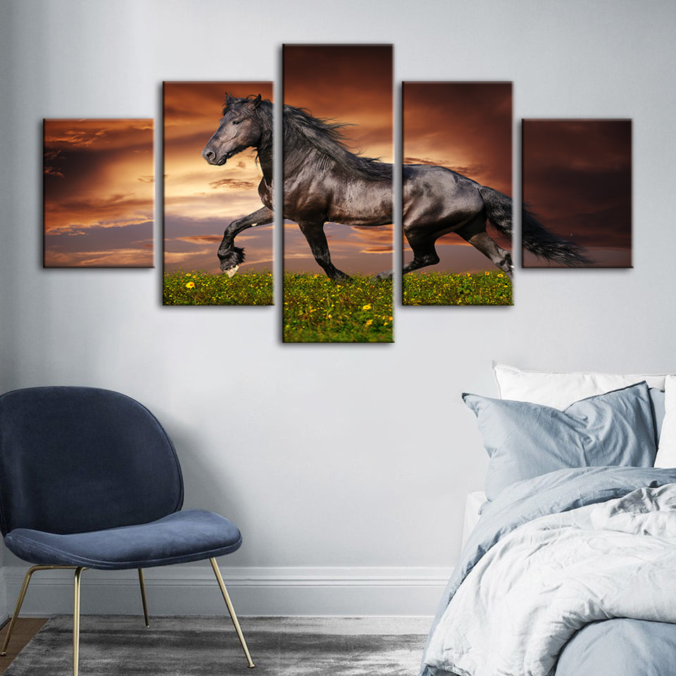 Majestic Equine Canvas Art - 5 Panel Wall Décor