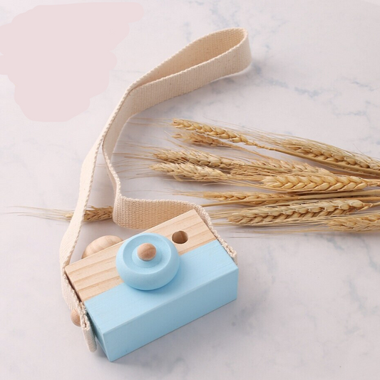 Eco-Friendly Wooden Camera Toy for Creative Play