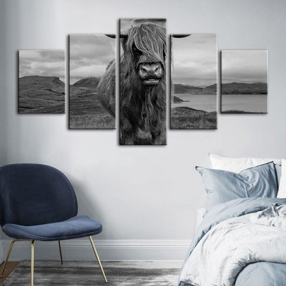 Charming 5-Piece Canvas Art Set Featuring Majestic Cows