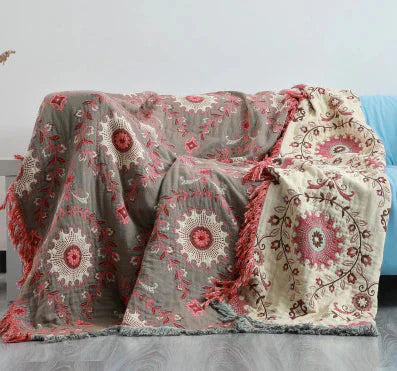 Reversible Scandinavian Blanket with Bird Pattern