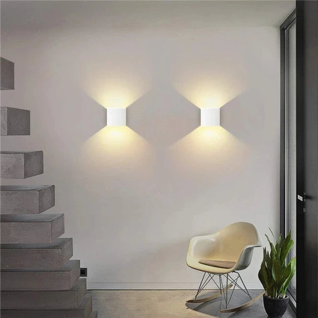 Sleek LED Wall Light - Space-Saving 10x10 cm Design