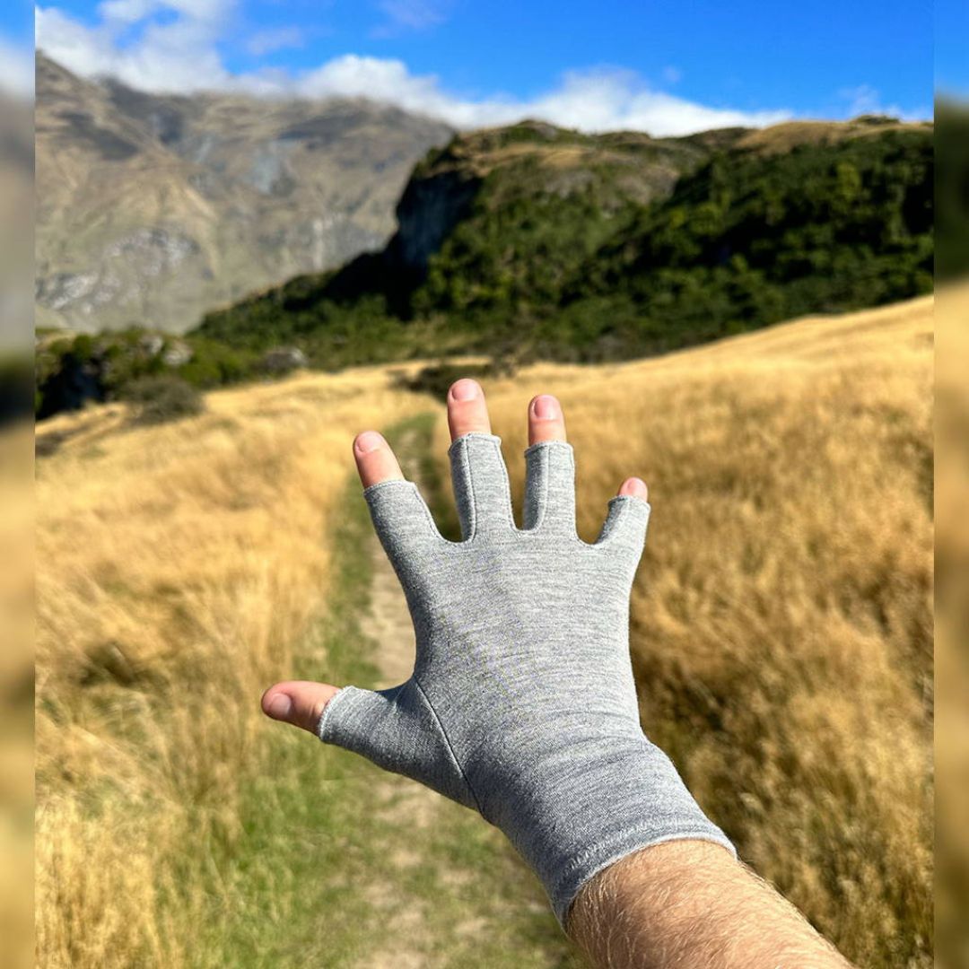 Pain-Relief Compression Gloves for Daily Comfort