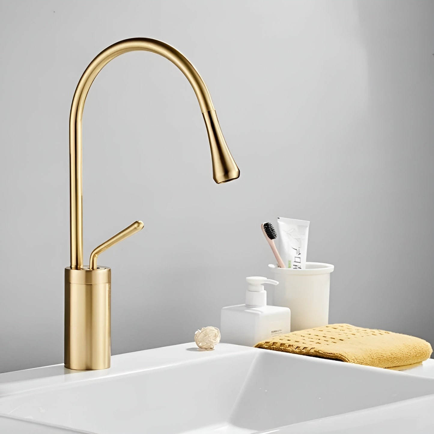Effortless 360° Faucet Control for a Drip-Free Lifestyle