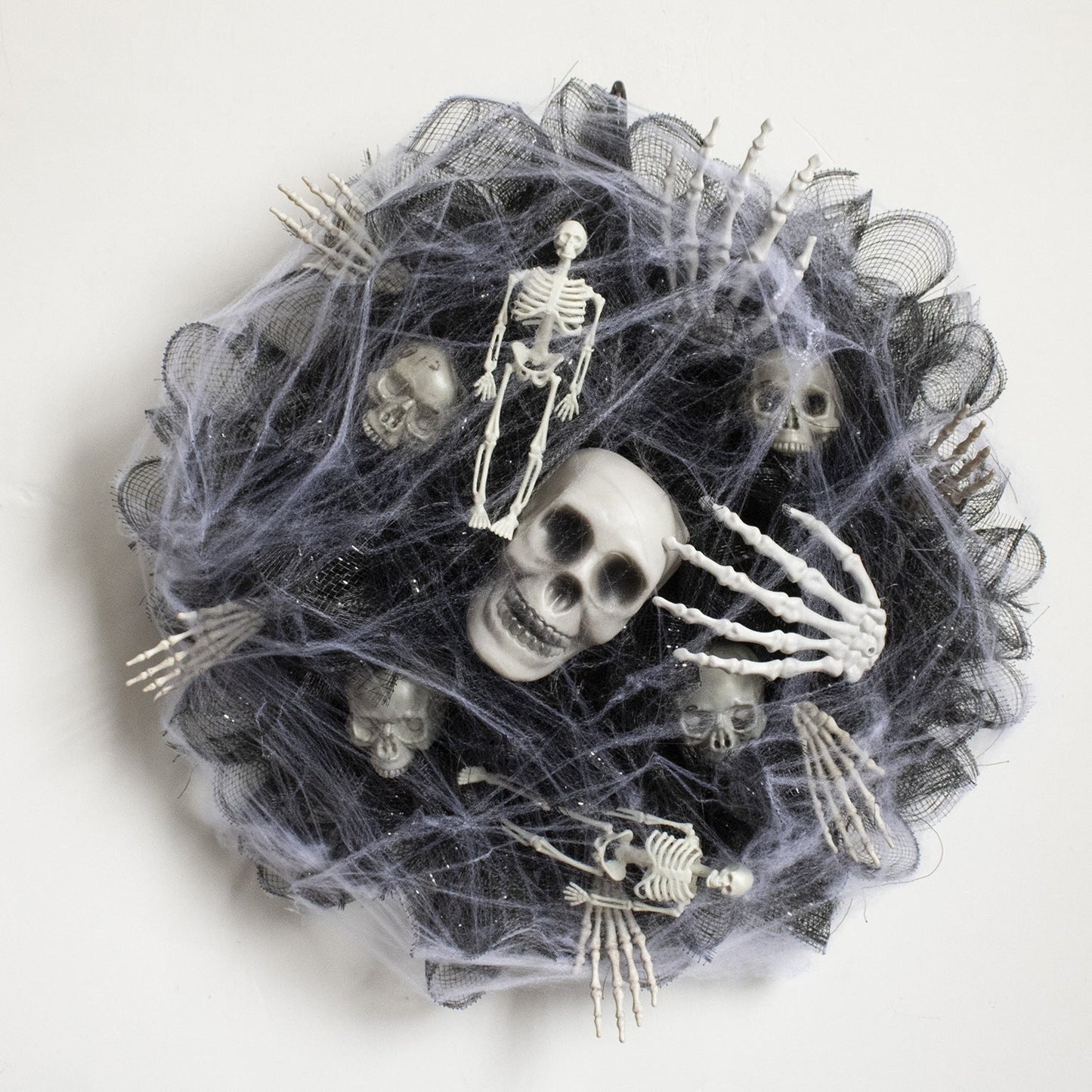 Halloween Mesh Wreath – Skull Garland for Door and Wall Decor