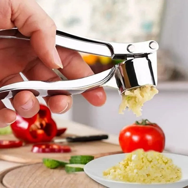 Manual Garlic Press – Multifunctional & Non-Slip – Aluminum Alloy – 16x5 cm