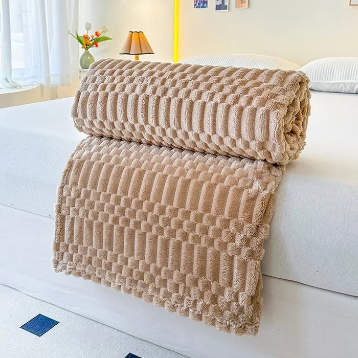 Cozy Fleece Blanket – Soft Milk Velour Throw for Sofa, Bed & Nursery
