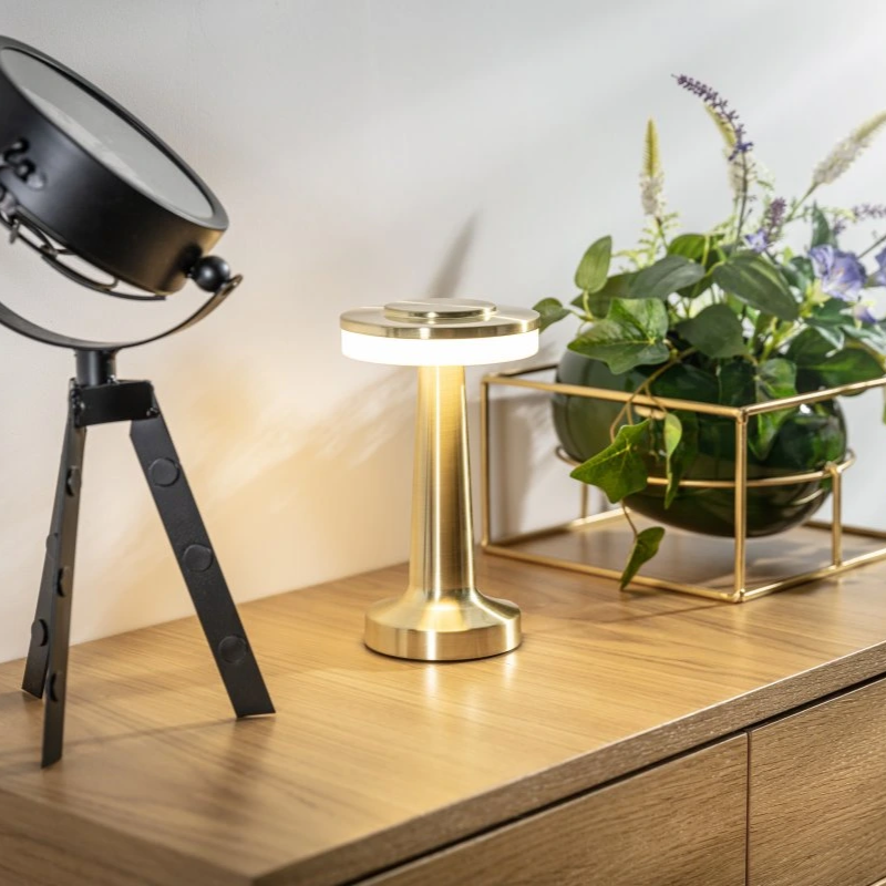 Stylish Cordless Table Lamp – Portable Retro Design
