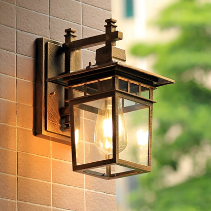 Outdoor Wall Light – Weatherproof & Contemporary Design – Adjustable Head – Available in Black or Bronze