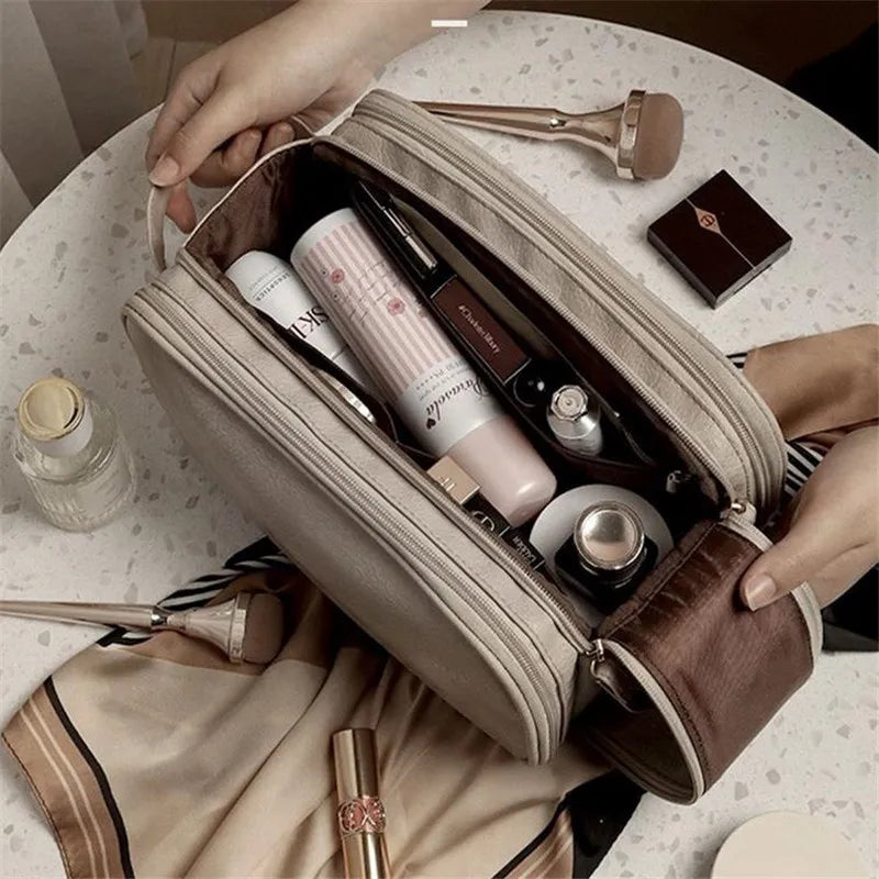 Chic Organizer - Your Essential Beauty Companion