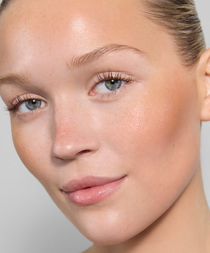 Instant Radiance Cream for a Flawless Glow