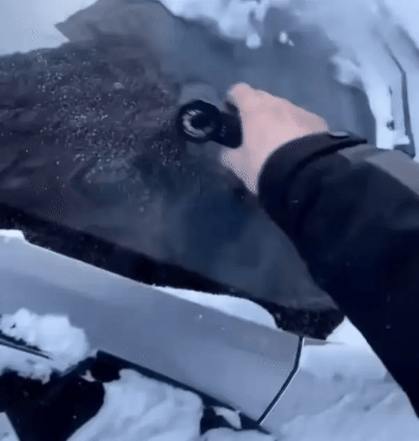 SnowEase Pro — Effortless Snow Removal for Every Winter Morning