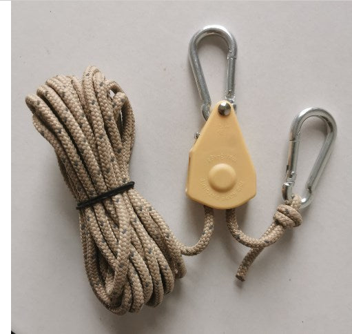 Rock-Solid Outdoor Gear Sets Up in Seconds