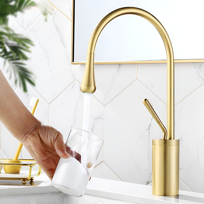 Effortless 360° Faucet Control for a Drip-Free Lifestyle