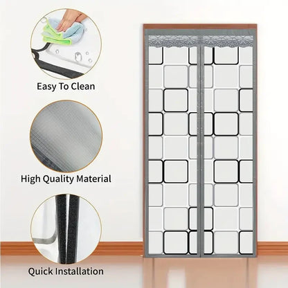 Magnetic Thermal Door Curtain – Insulating Against Cold and Drafts