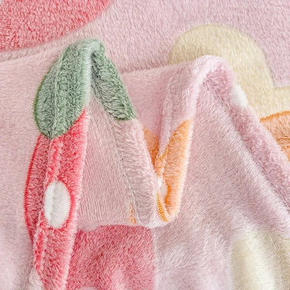 Cozy Flannel Blanket with Strawberry Floral Pattern | Soft, Machine Washable & Suitable for All Seasons