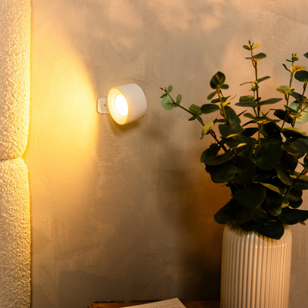 Wireless LED Wall Light with Adjustable 360° Head | Touch-Dimming & 3 Color Options | Rechargeable via USB-C | Magnetic & Cord-Free