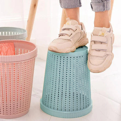 Self-Adjusting Waste Container