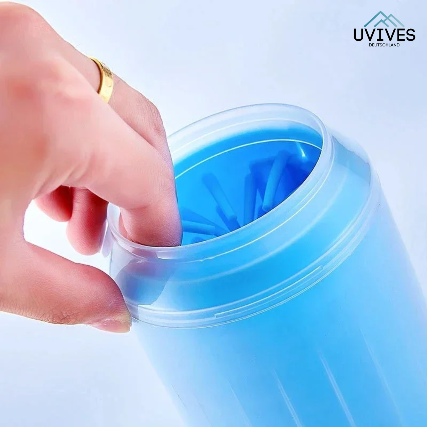 Clean Paws in Seconds – Pet Paw Cleaning Solution
