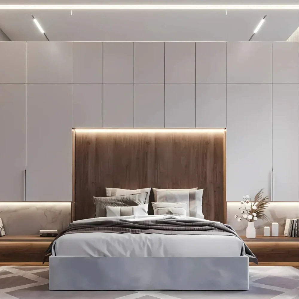 Weather-resistant LED Light with Motion Sensor – Flexible and Dimmable Strip