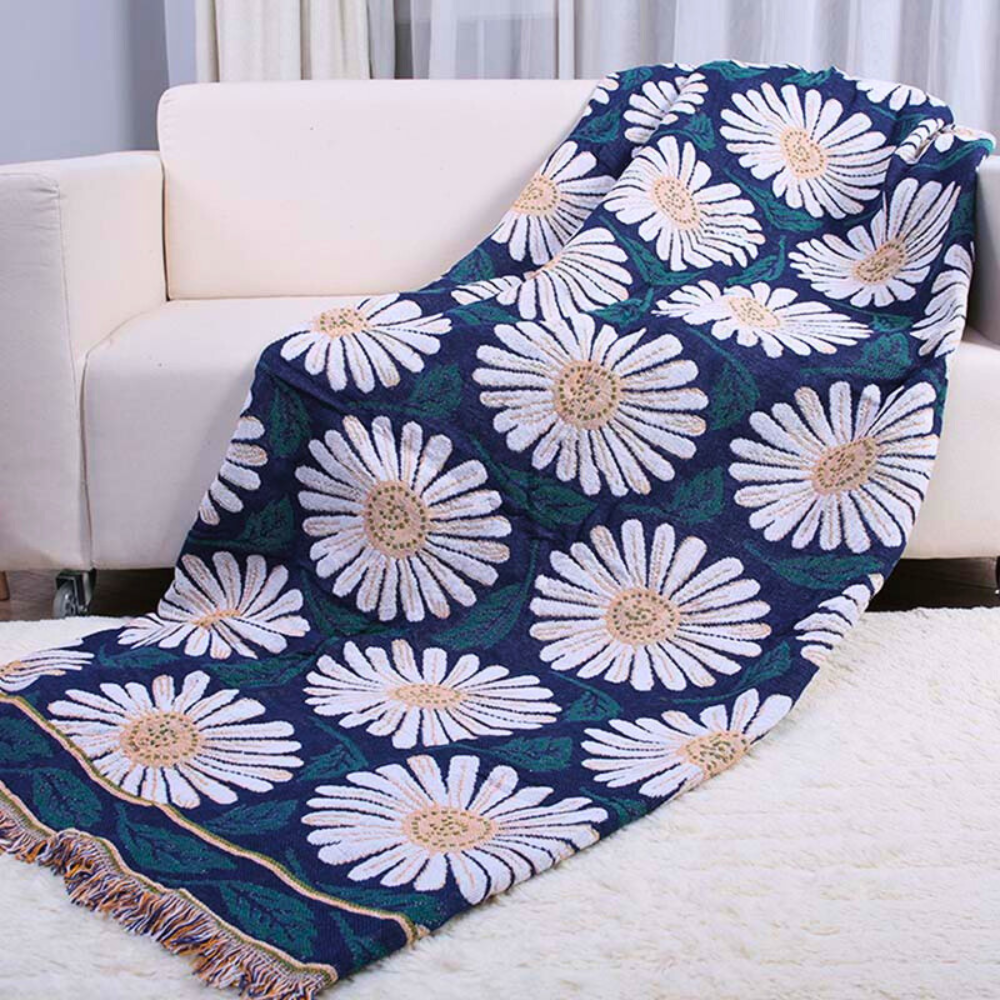 Chic Cotton Knit Blanket with Decorative Tassels