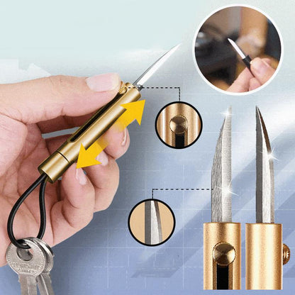 Keychain with Retractable Blade for Convenient Use