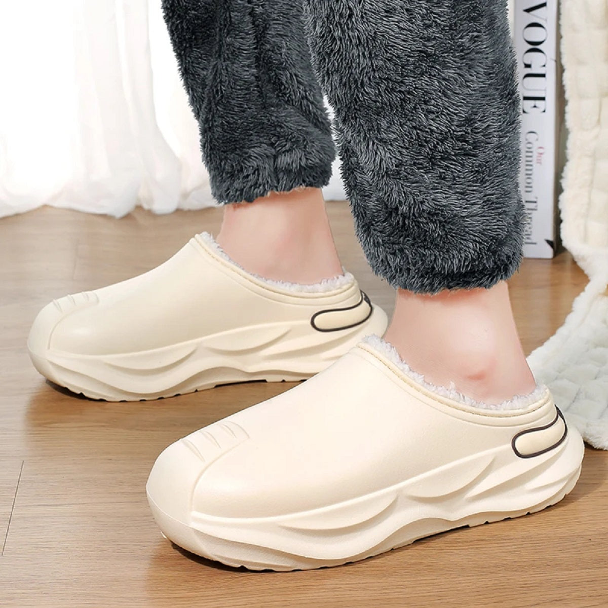 Classic Lined Clogs for Men – Warm Winter Slippers