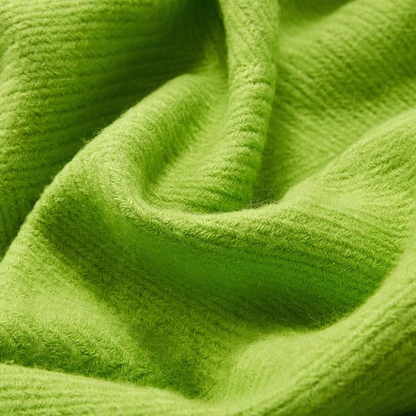 Chic Textured Blanket with Stylish Tassels