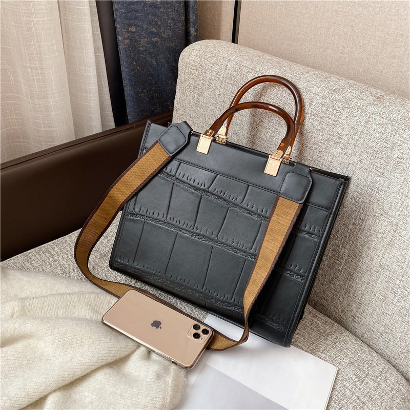 Stylish Travel Bag with Ample Storage Space