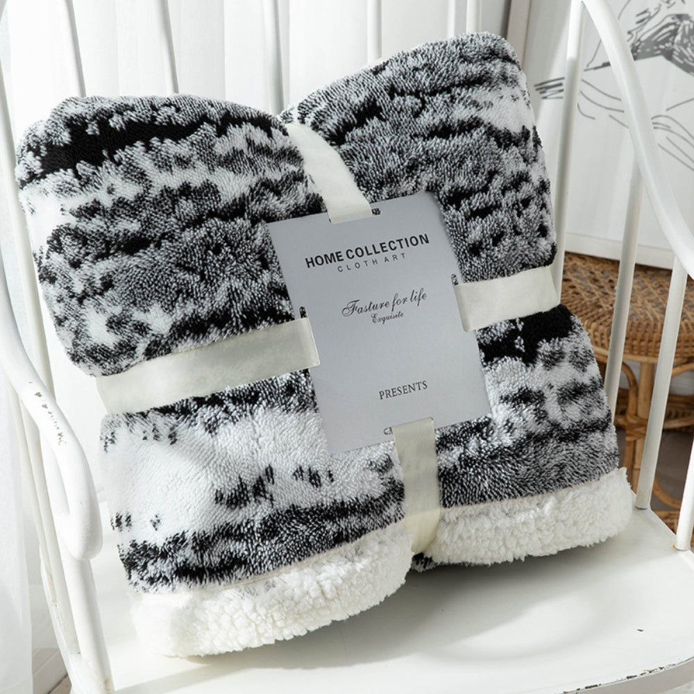 Luxura Plush Velvet and Sherpa Throw Blanket